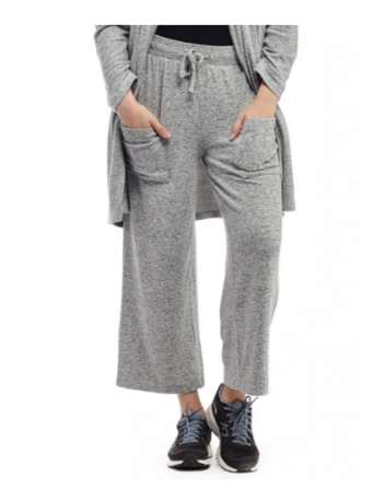 Sporty capri pants deals